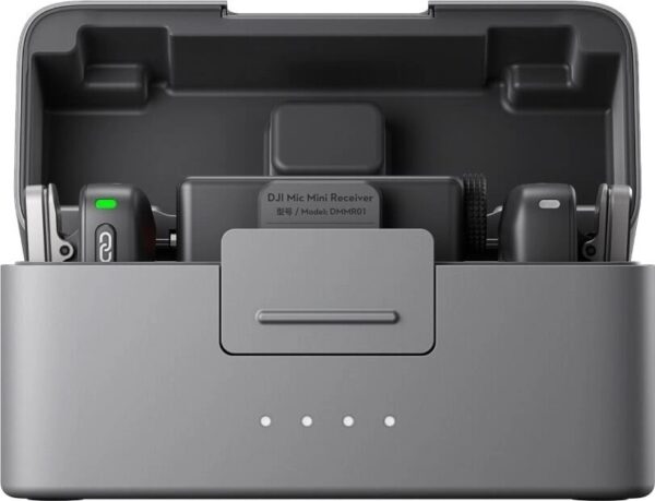Беспроводной микрофон DJI Mic Mini (2 TX + 1 RX + Charging case)